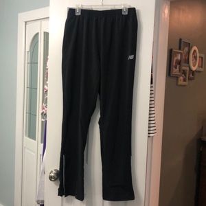 Men’s new balance jogging pants